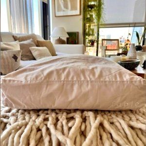 Fable Pet Bed